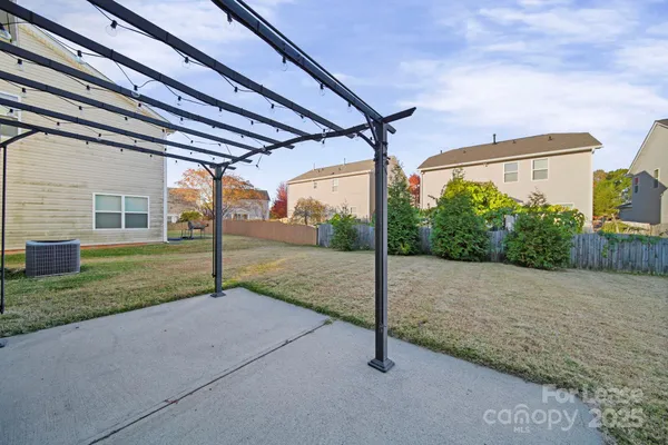 $2,300 | 6223 Woodland Commons Drive, Charlotte, NC 28269