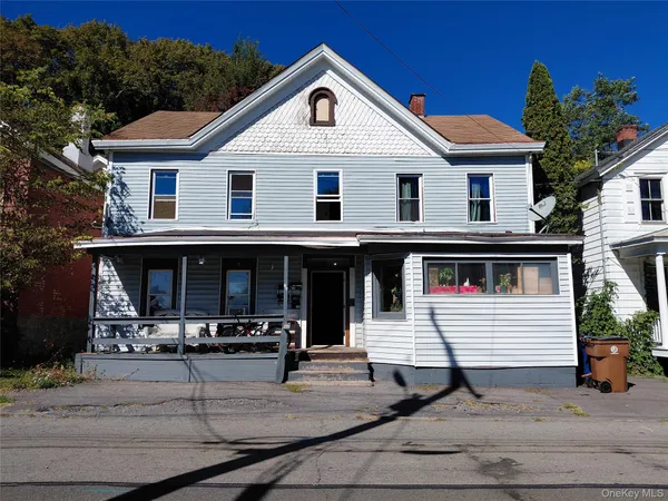 $1,800 | 87 West Pierpont Street, Unit 3, Kingston, NY 12401