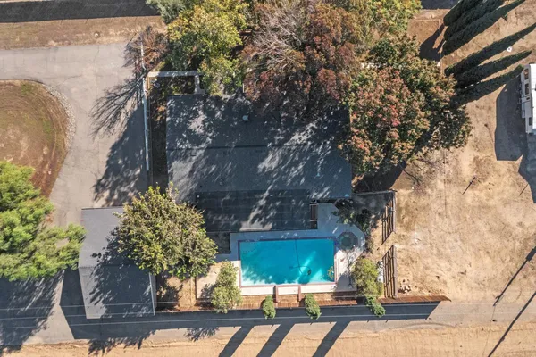 $825,000 | 8547 Highway 33, Gustine, CA 95322