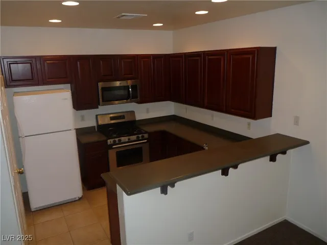 $1,646 | 7944 Crimson Point Street, Las Vegas, NV 89149
