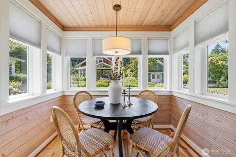 $649,950 | 317 North 160th Place, Shoreline, WA 98133