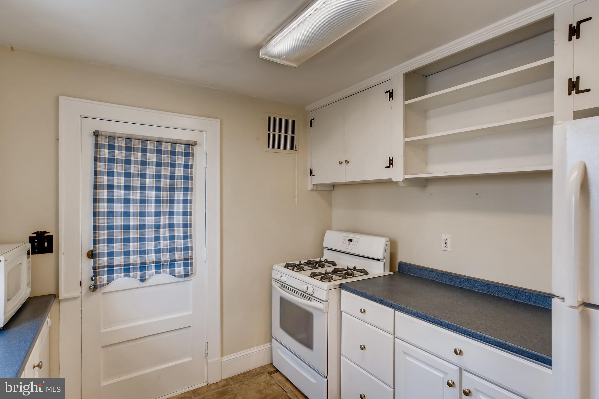 408 East Joppa Road Towson, MD 21286 - Photo 8 of 29 Gallery Image 8