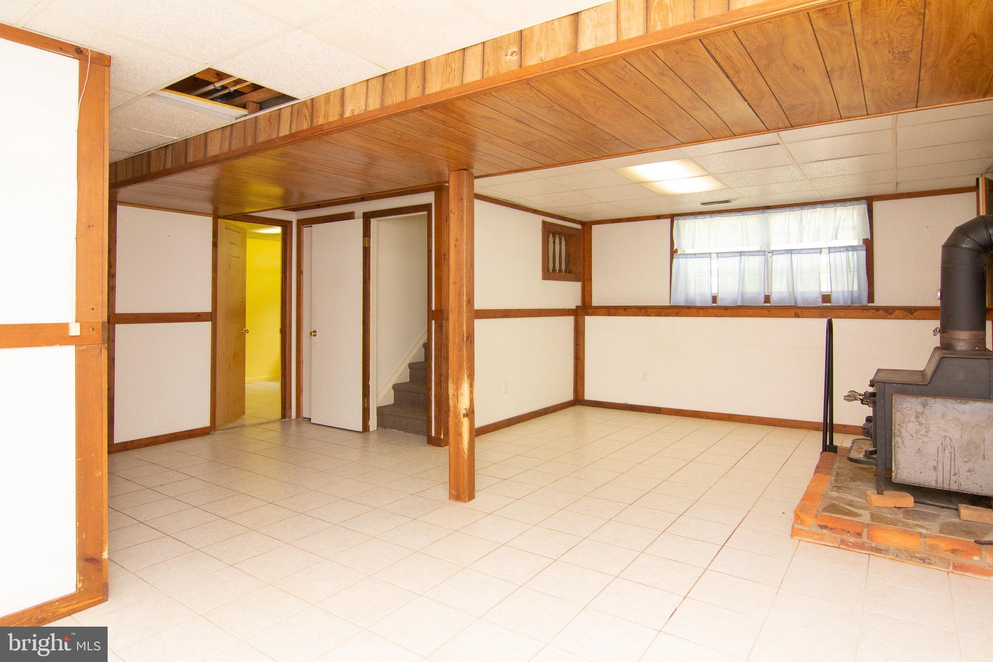 561 Hook Road Westminster, MD 21157 - Photo 20 of 30 Family Room