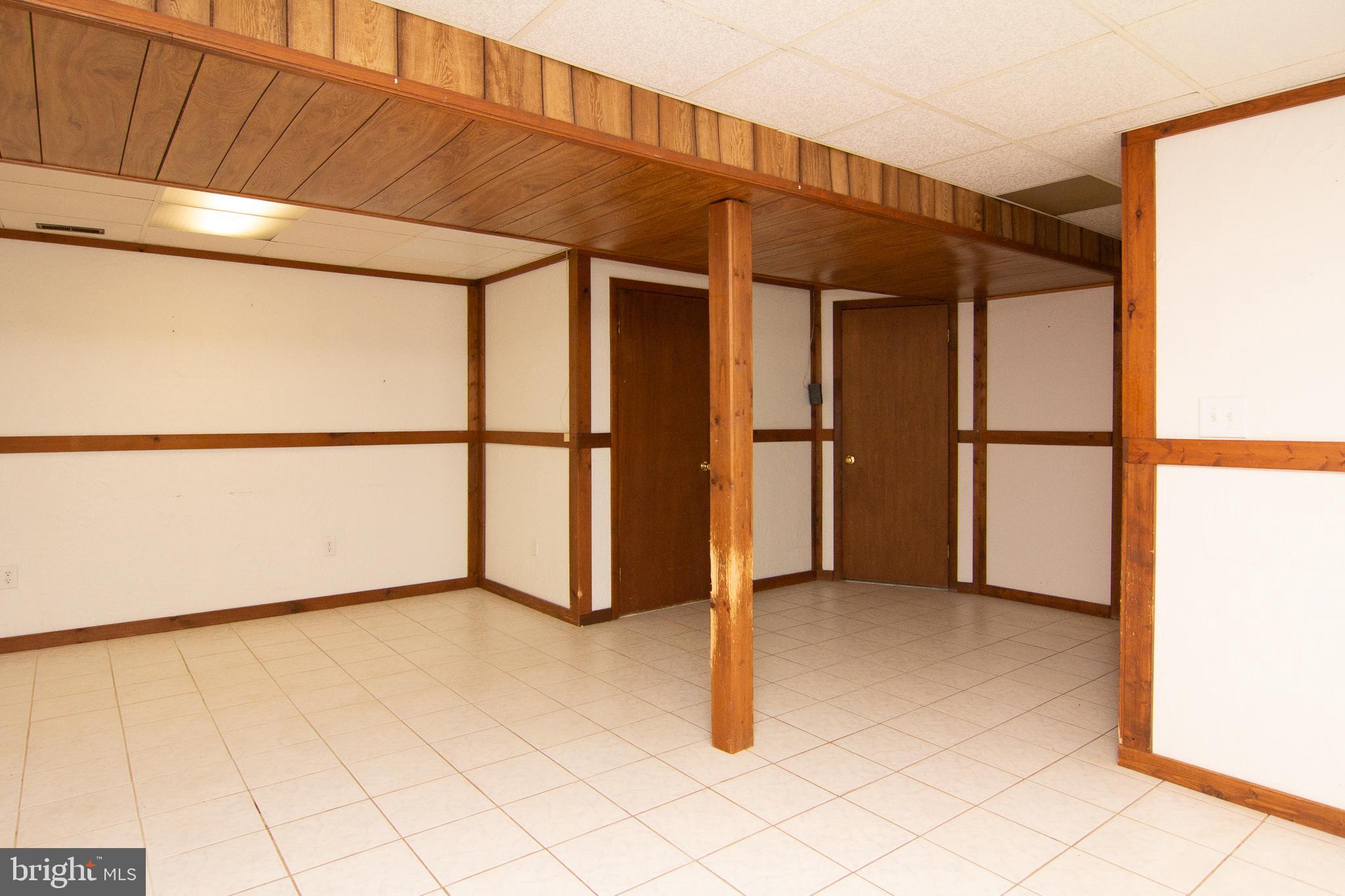 561 Hook Road Westminster, MD 21157 - Photo 22 of 30 Family Room