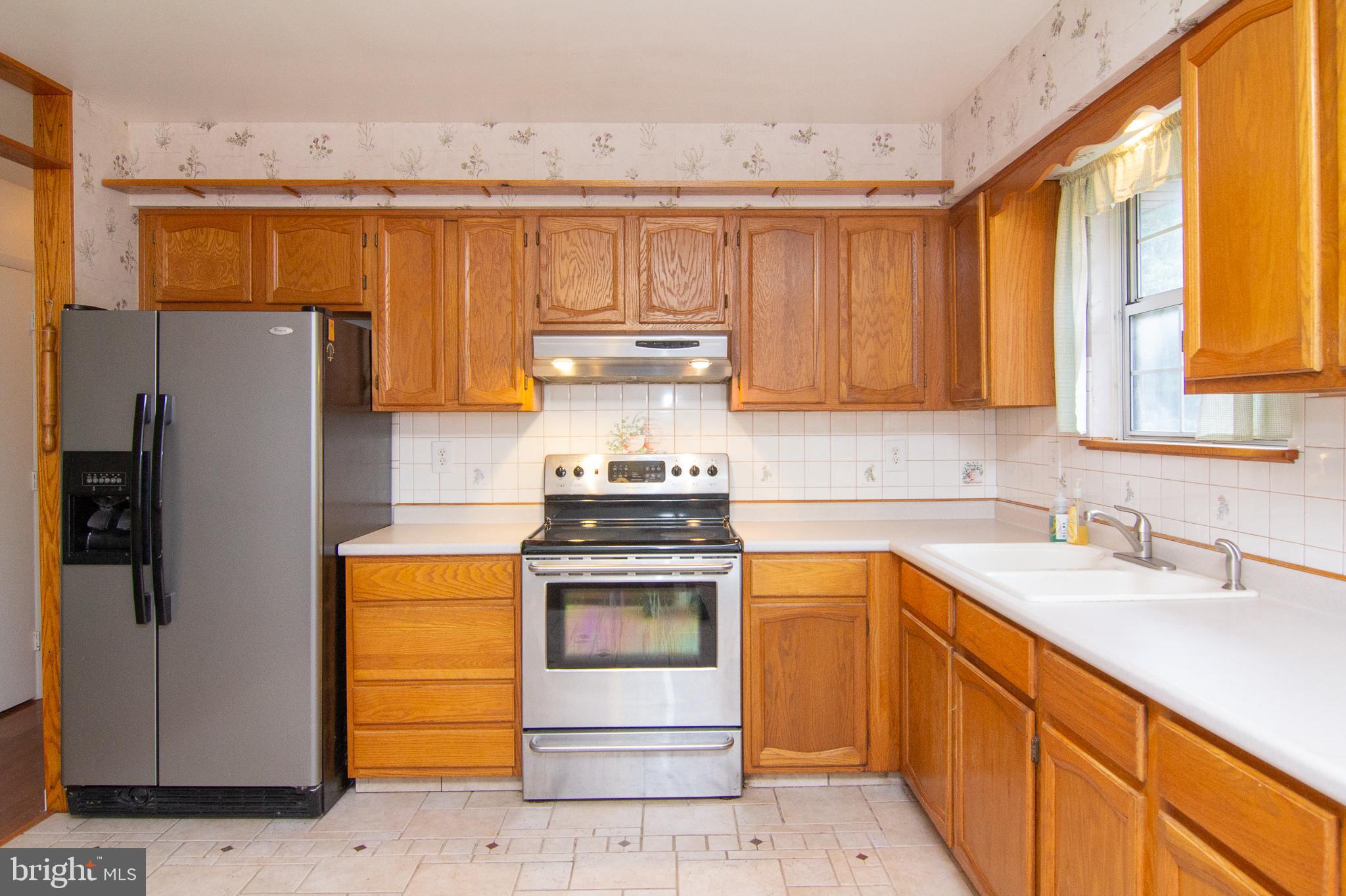 561 Hook Road Westminster, MD 21157 - Photo 6 of 30 SS Appliances