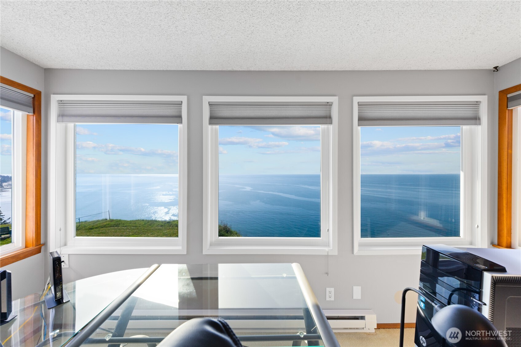 2143 West Beach Road Oak Harbor, WA 98277 - Photo 17 of 40