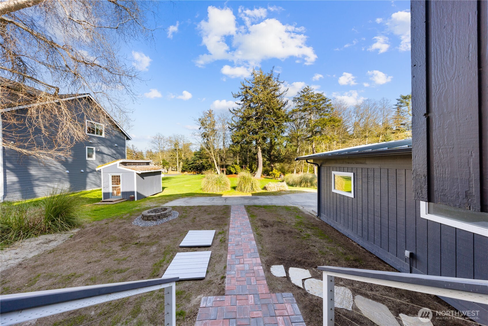 2143 West Beach Road Oak Harbor, WA 98277 - Photo 38 of 40