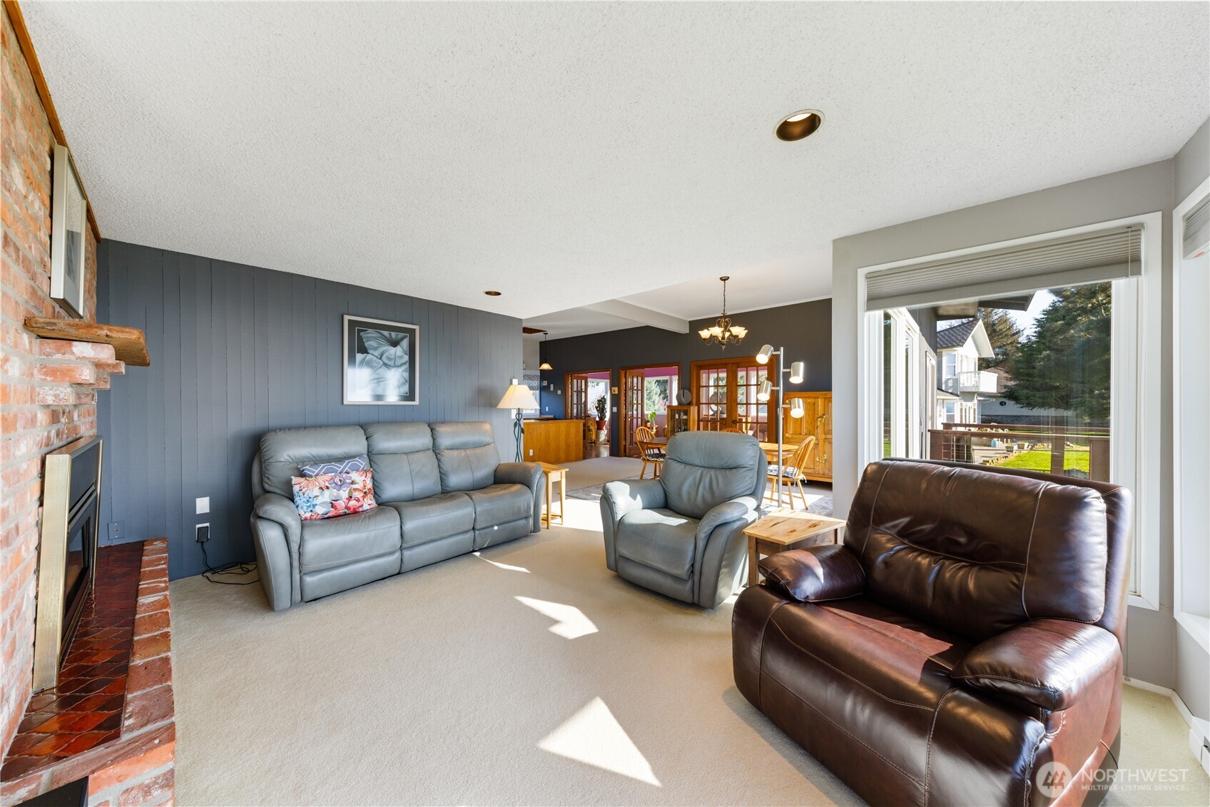 2143 West Beach Road Oak Harbor, WA 98277 - Photo 5 of 40