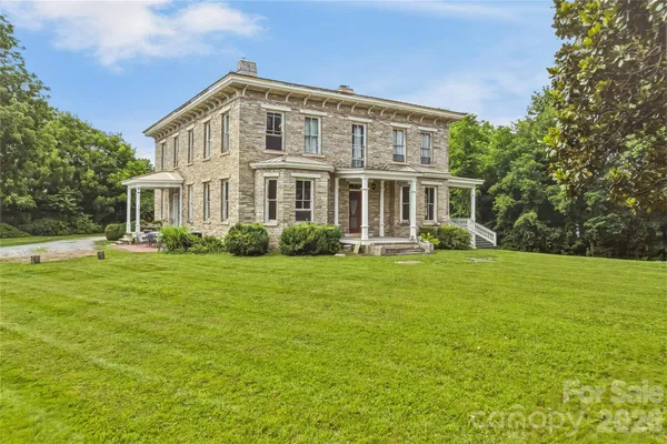 $750,000 | 31 Meadows Blake House Lane, Fletcher, NC 28732