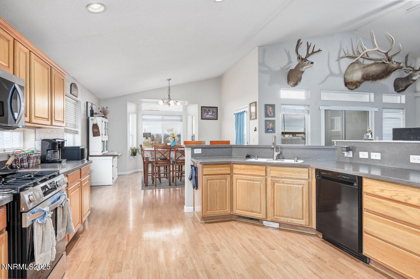 1820 Heidi Road Fallon, NV 89406 - Photo 7 of 32 7