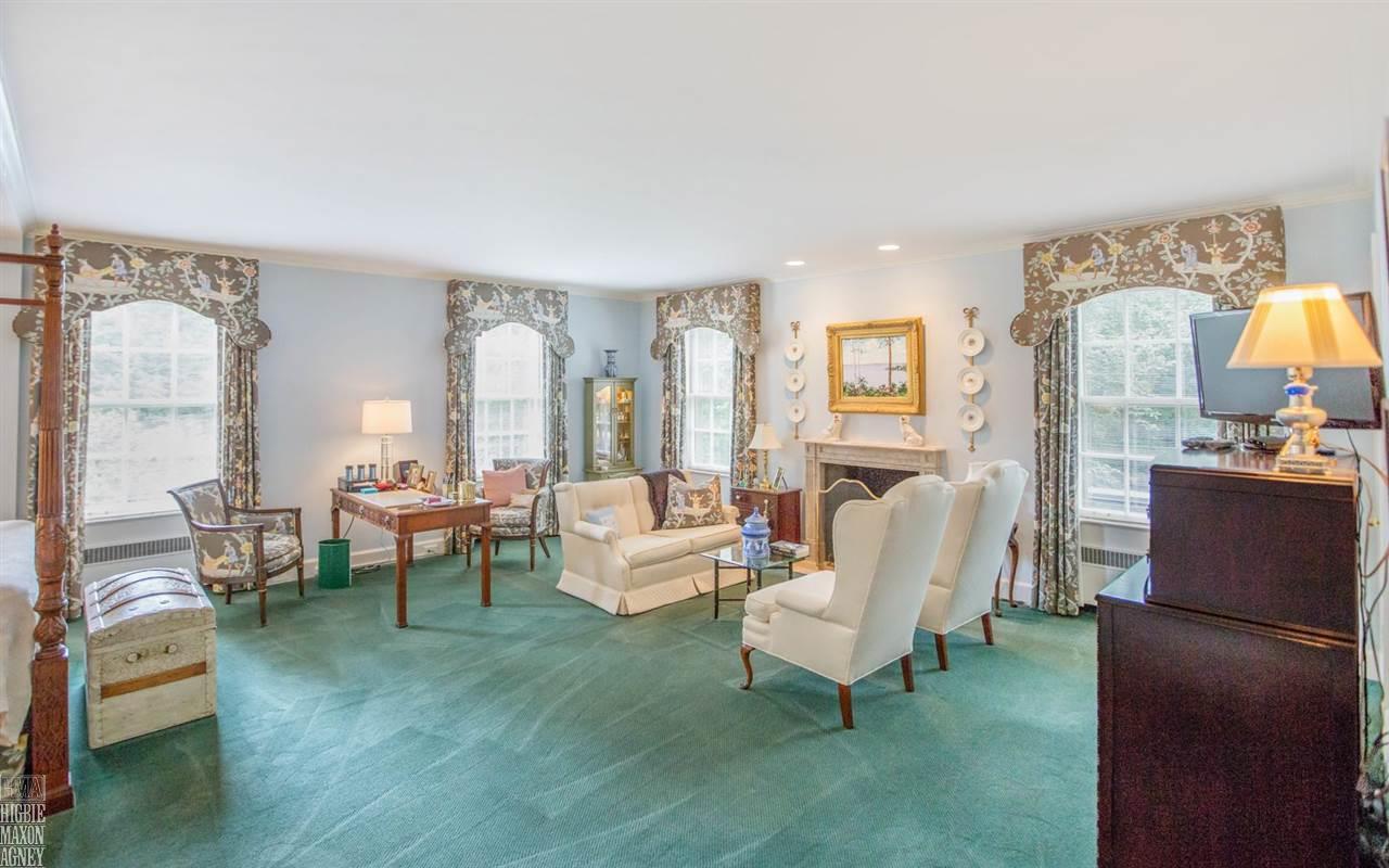 168 Stephens Road Grosse Pointe, MI 48236 - Photo 31 of 49 31334870-30.JPG