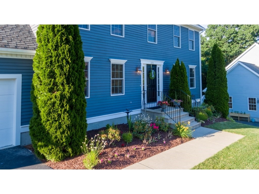 693 Marston Road Northbridge, MA 01588 - Photo 3 of 42