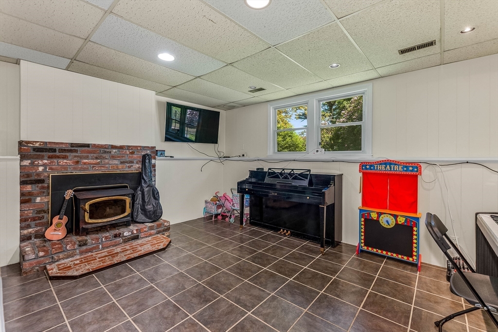 36 Carl Road Raynham, MA 02767 - Photo 24 of 39