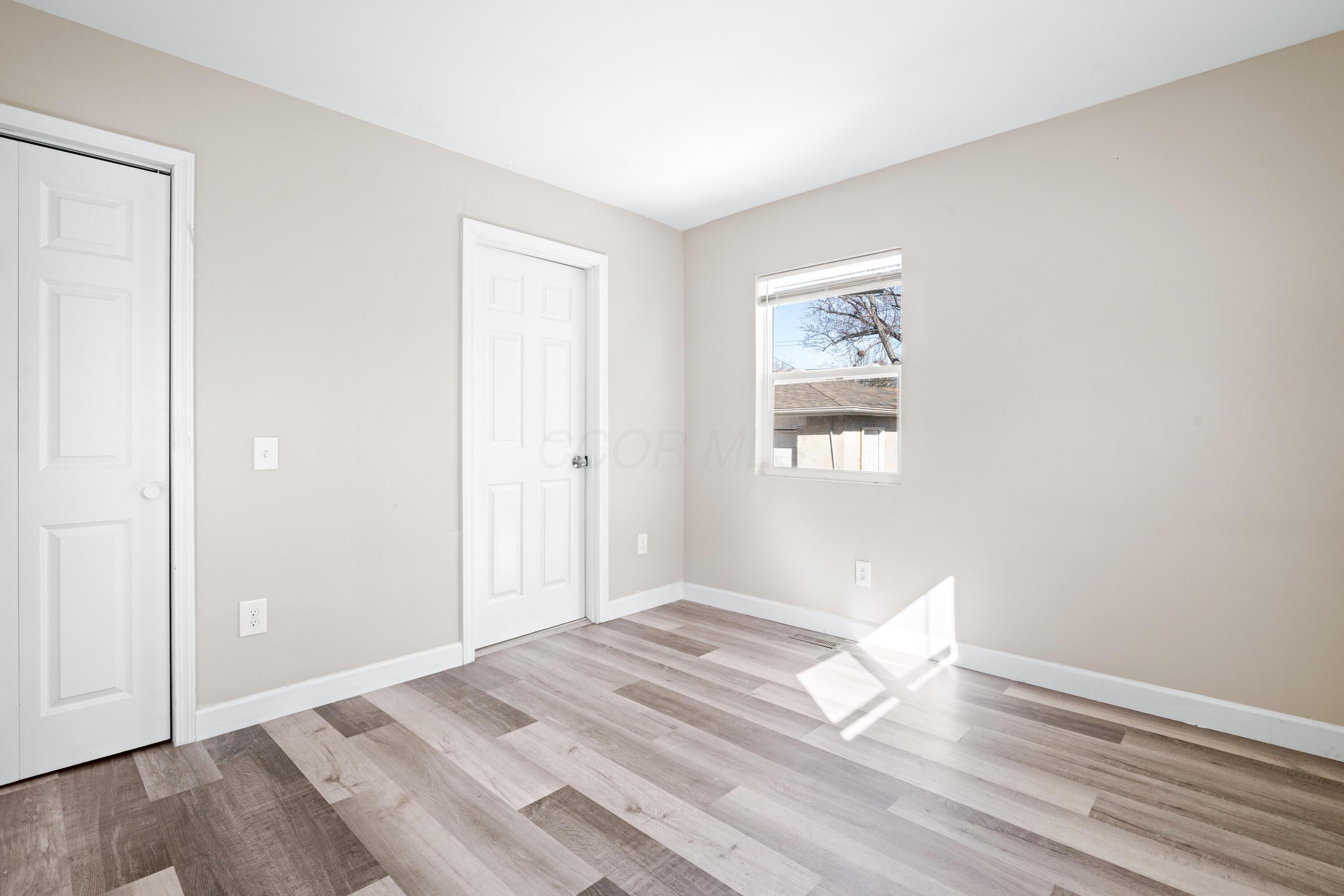 1360 East Weber Road Columbus, OH 43211 - Photo 16 of 25 DSC_5051