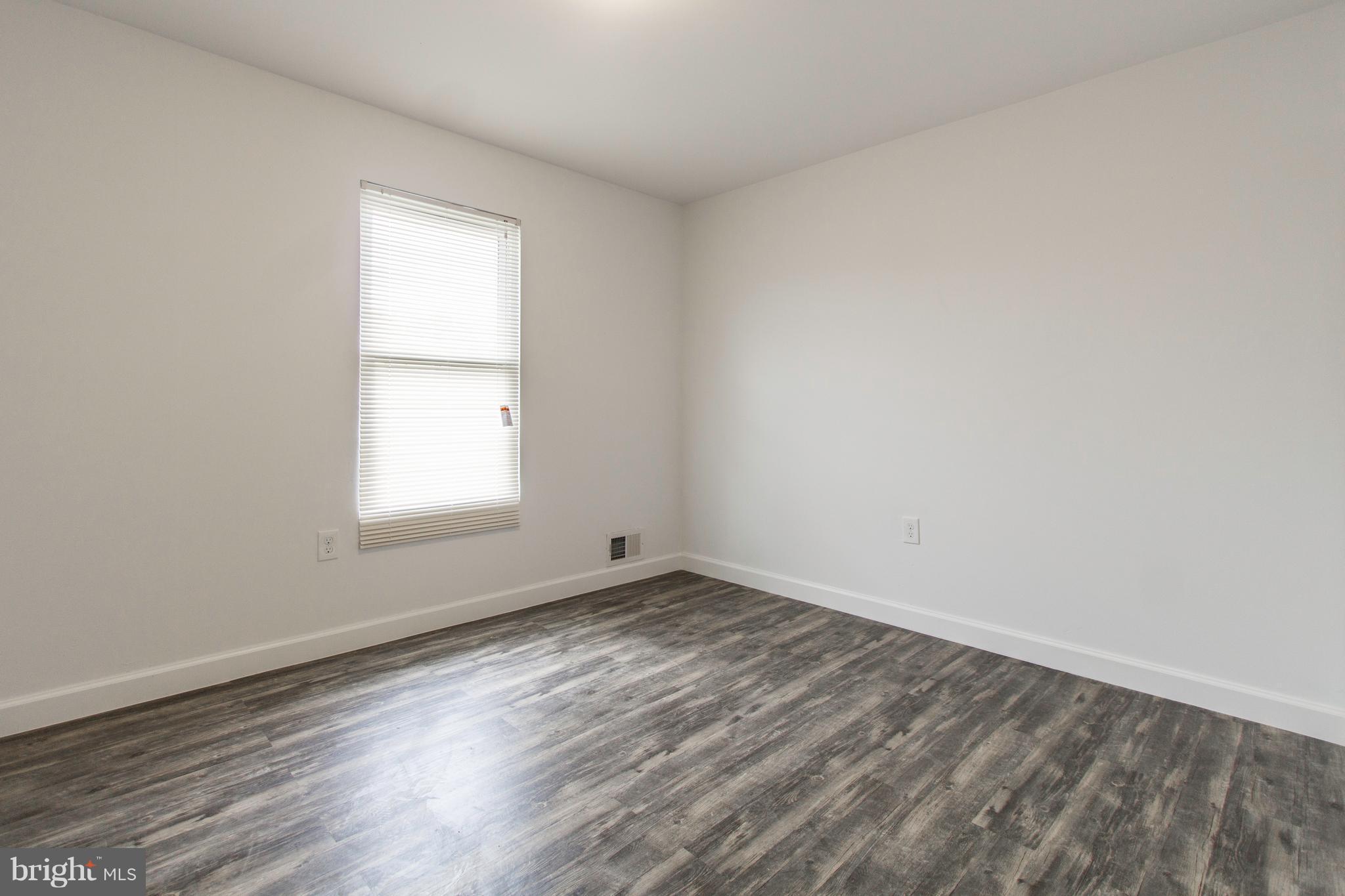 10211 Thrift Road Clinton, MD 20735 - Photo 6 of 15 Bedroom