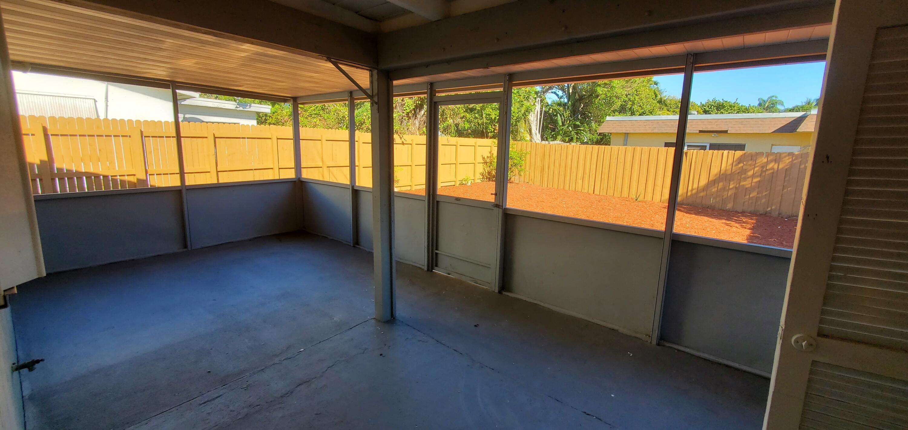 2876 North Dixie Highway Boca Raton, FL 33431 - Photo 4 of 7 20220114_141758