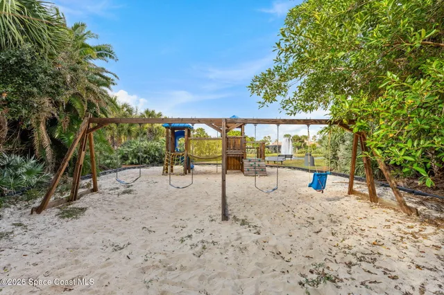 $799,000 | 335 Nautica Court, Indian Harbour Beach, FL 32937