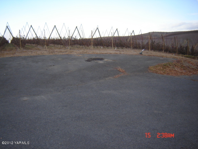 801 Clark Road Wapato, WA 98951 - Photo 15 of 28 a view of a road