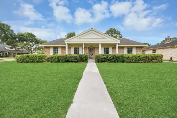 $308,000 | 15703 El Camino Real, Houston, TX 77062
