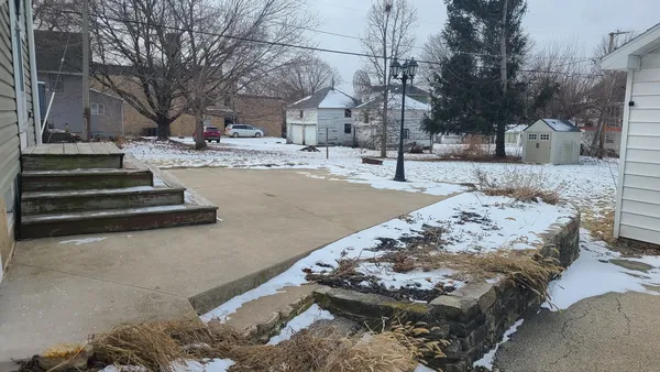 $189,000 | 707 Douglas Avenue, Ashton, IL 61006