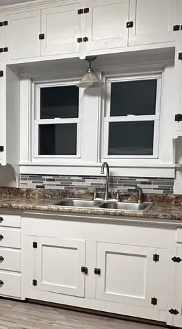 $195,000 | 707 Douglas Avenue, Ashton, IL 61006