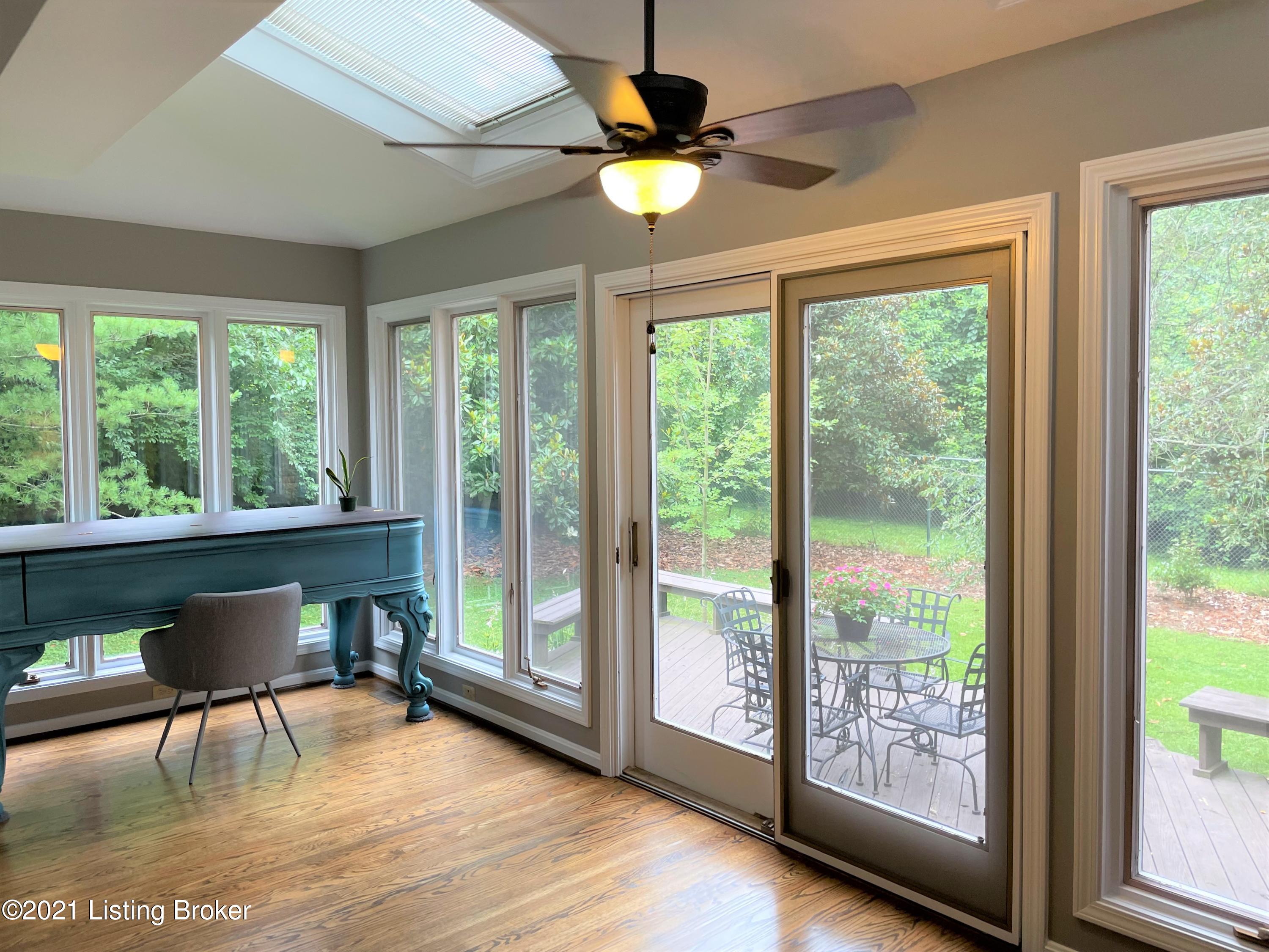 6702 Copperfield Road Louisville, KY 40207 - Photo 18 of 41 Sunroom