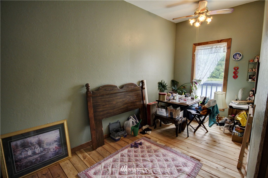 20875 Lake 16 Road Mount Vernon, WA 98274 - Photo 15 of 25 Gallery Image 15