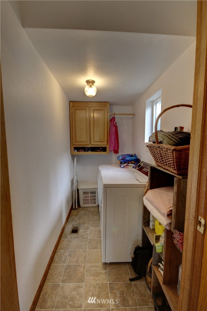 20875 Lake 16 Road Mount Vernon, WA 98274 - Photo 19 of 25 Gallery Image 19