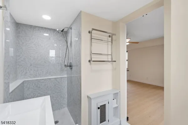 $3,950 | 415 Claremont Avenue, Unit 5C, Montclair, NJ 07042