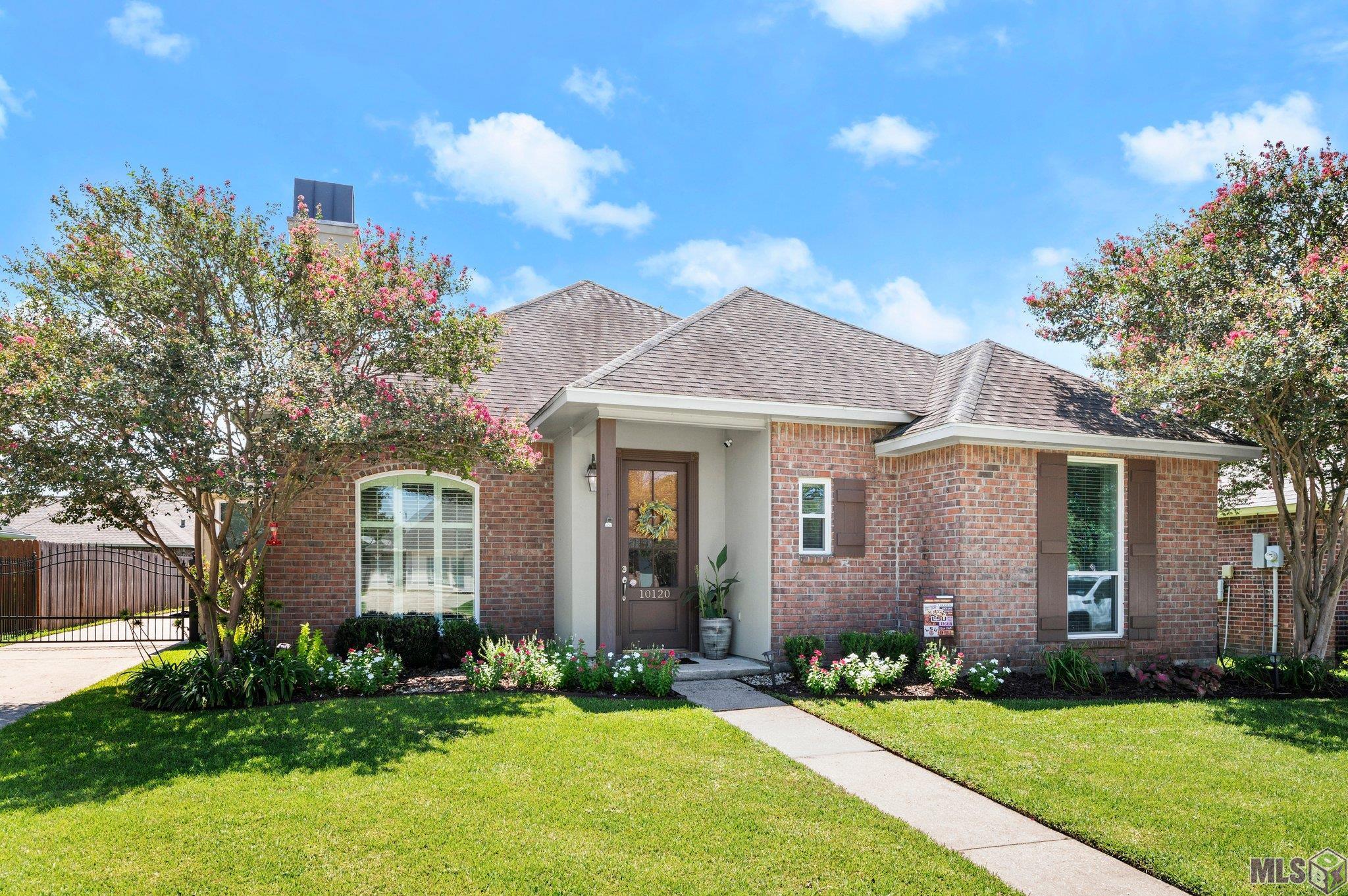 10120 Springpark Avenue Baton Rouge, LA 70810 - Photo 1 of 22