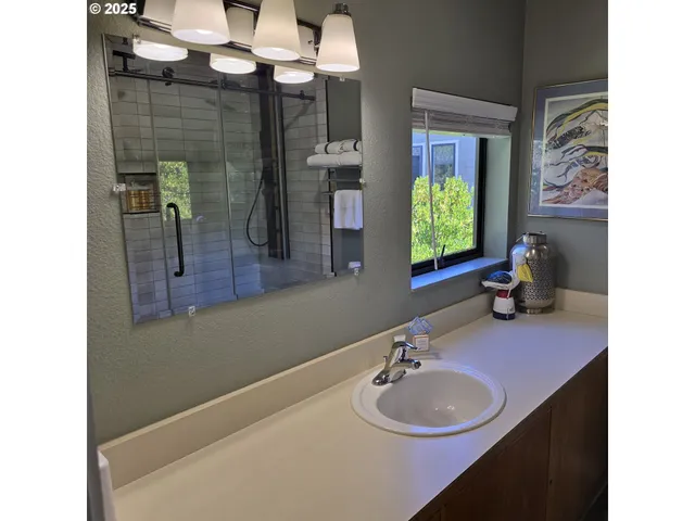 $339,000 | 1000 Southeast Bay Blvd. Boulevard, Unit 504604, Newport, OR 97365