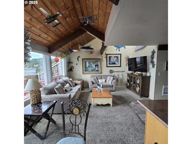 $339,000 | 1000 Southeast Bay Blvd. Boulevard, Unit 504604, Newport, OR 97365