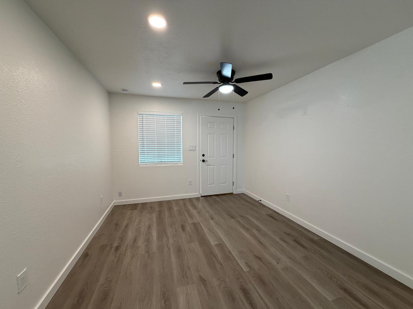 1027 East Dunlap Avenue, Unit 3 Phoenix, AZ 85020 - Photo 6 of 15