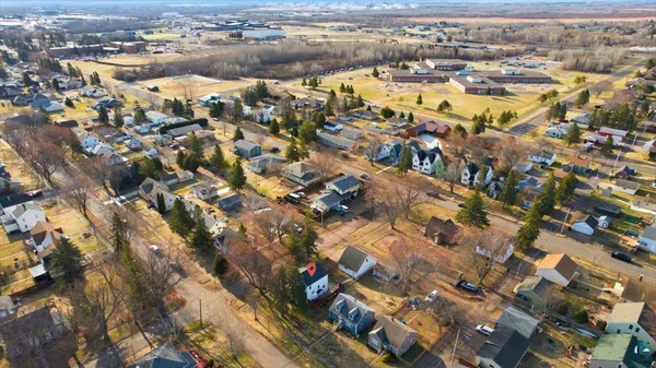 $270,000 | 2201 Cumming Avenue, Superior, WI 54880