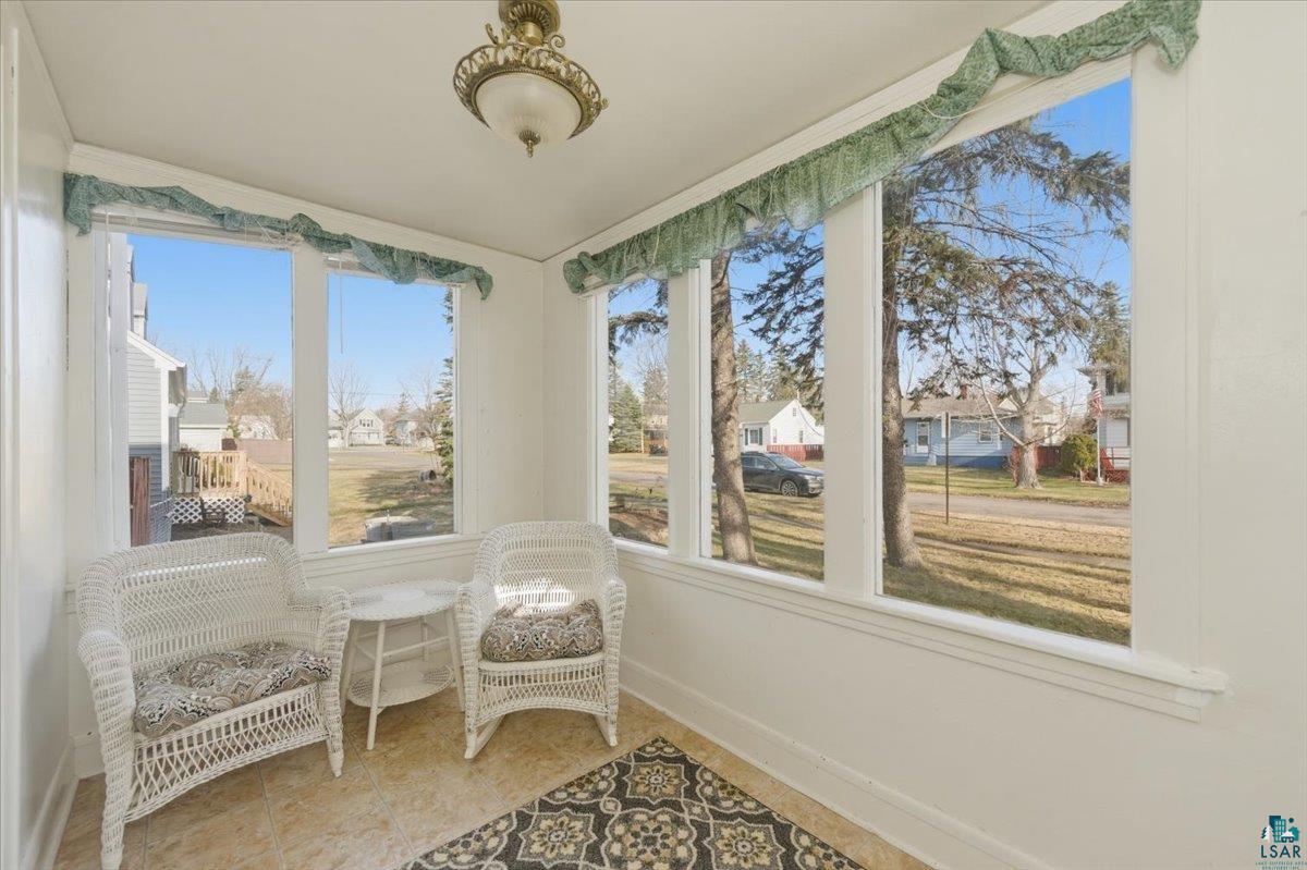 2201 Cumming Avenue Superior, WI 54880 - Photo 4 of 29