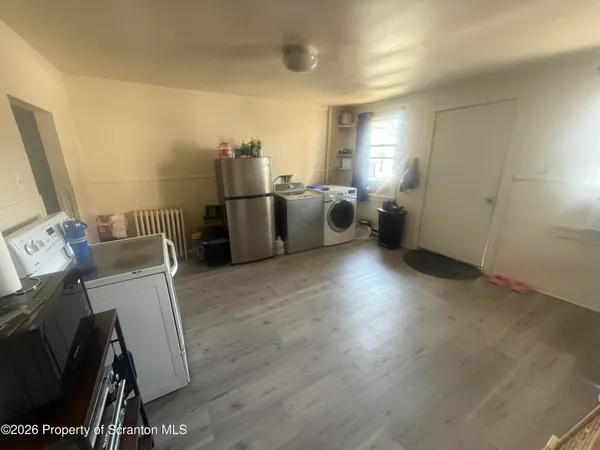 $1,150 | 122 Willow Street, Dunmore, PA 18512