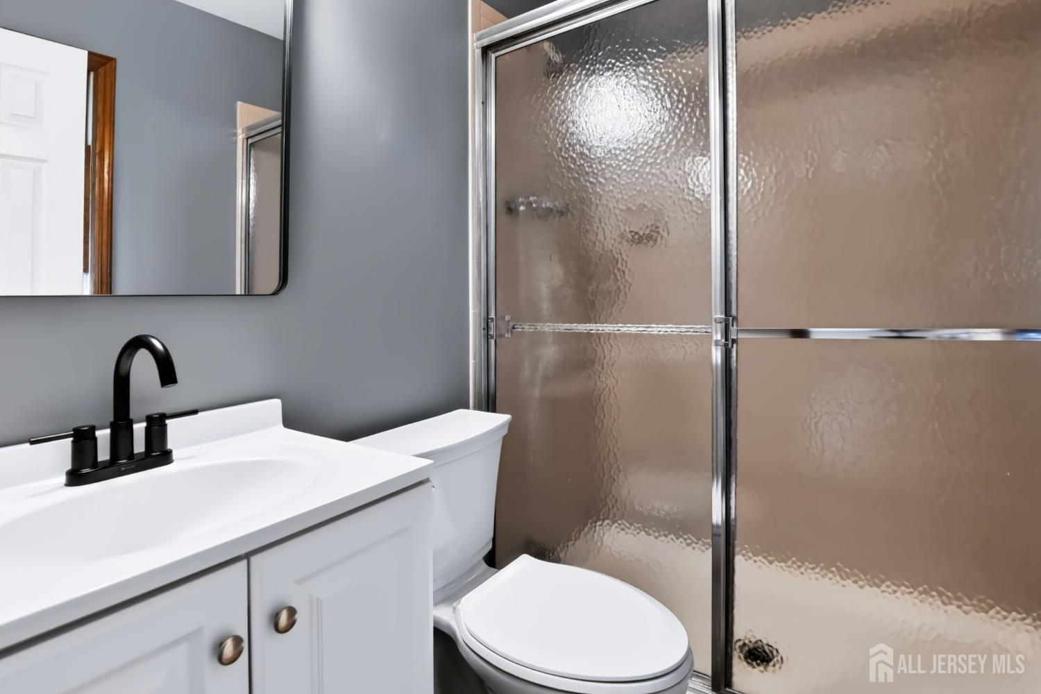34 Harkins Road Milltown, NJ 08850 - Photo 12 of 31 Gallery Image 12