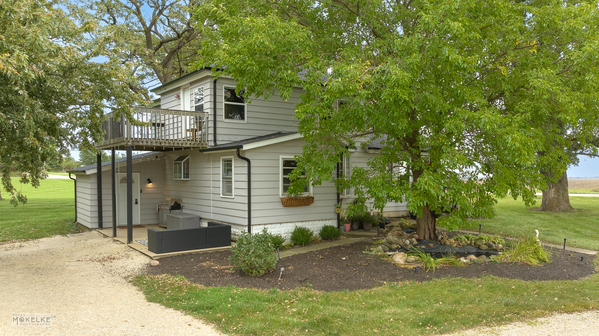 3494 Howlett Road Paw Paw, IL 61353 - Photo 31 of 47 a front view of a house with a yard