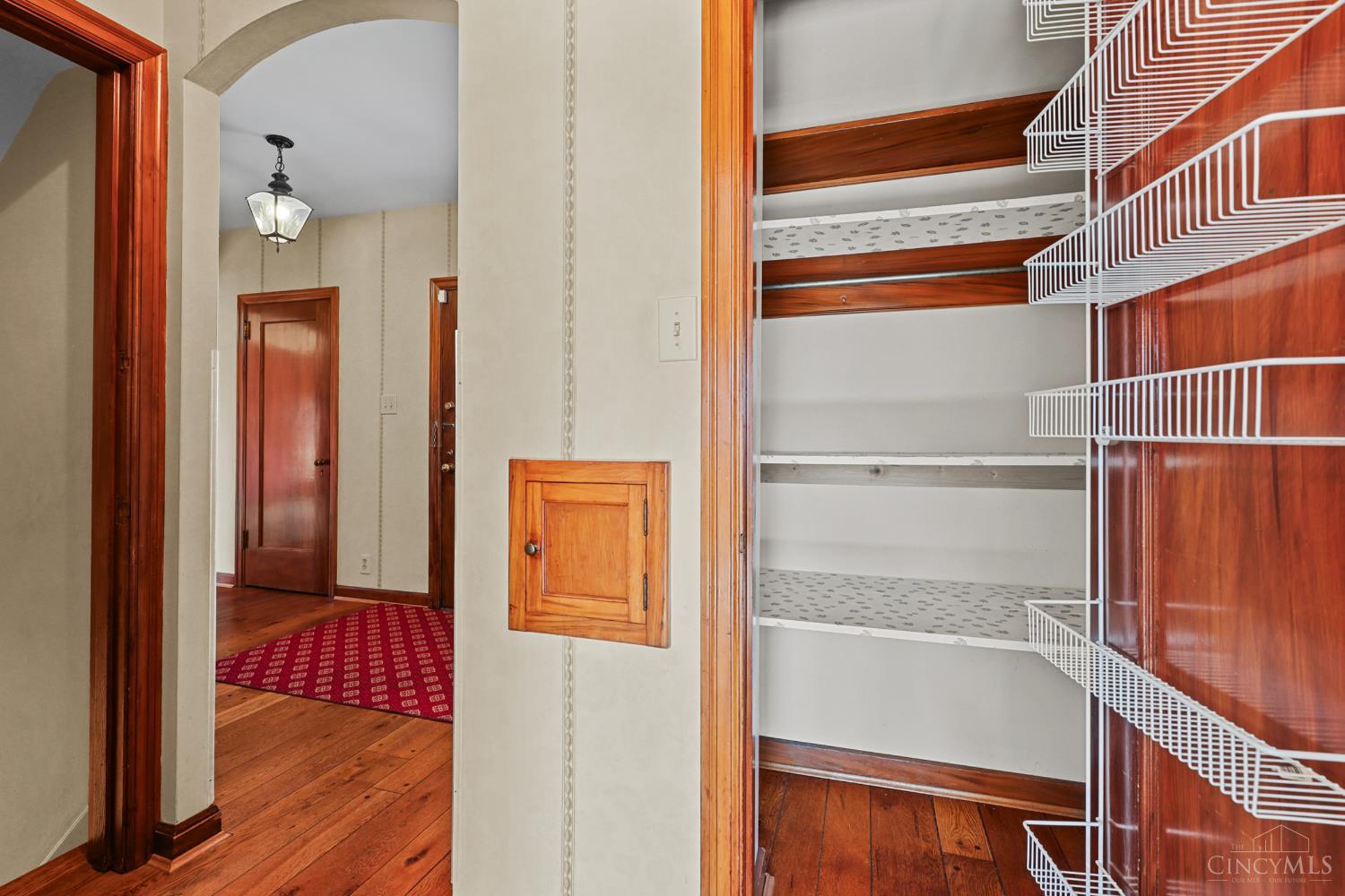 4527 Hanley Road Cincinnati, OH 45247 - Photo 32 of 83
