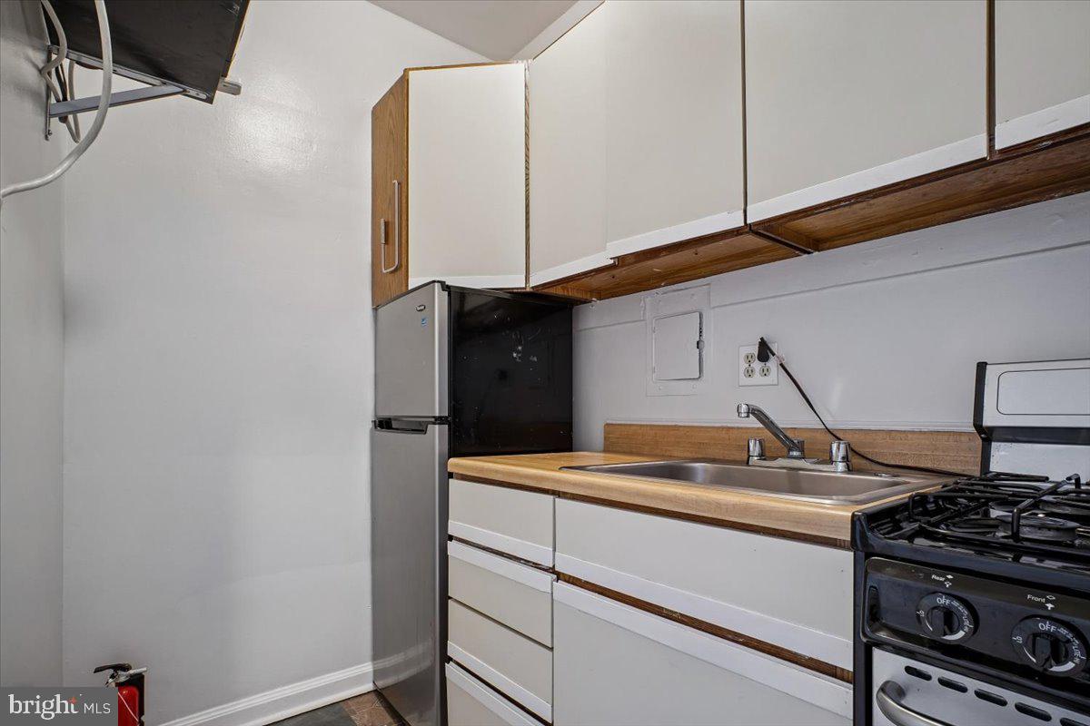 1 Scott Circle Northwest, Unit 818 Washington, DC 20036 - Photo 12 of 22