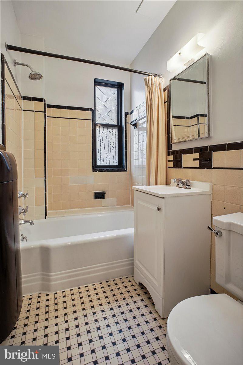 1 Scott Circle Northwest, Unit 818 Washington, DC 20036 - Photo 15 of 22