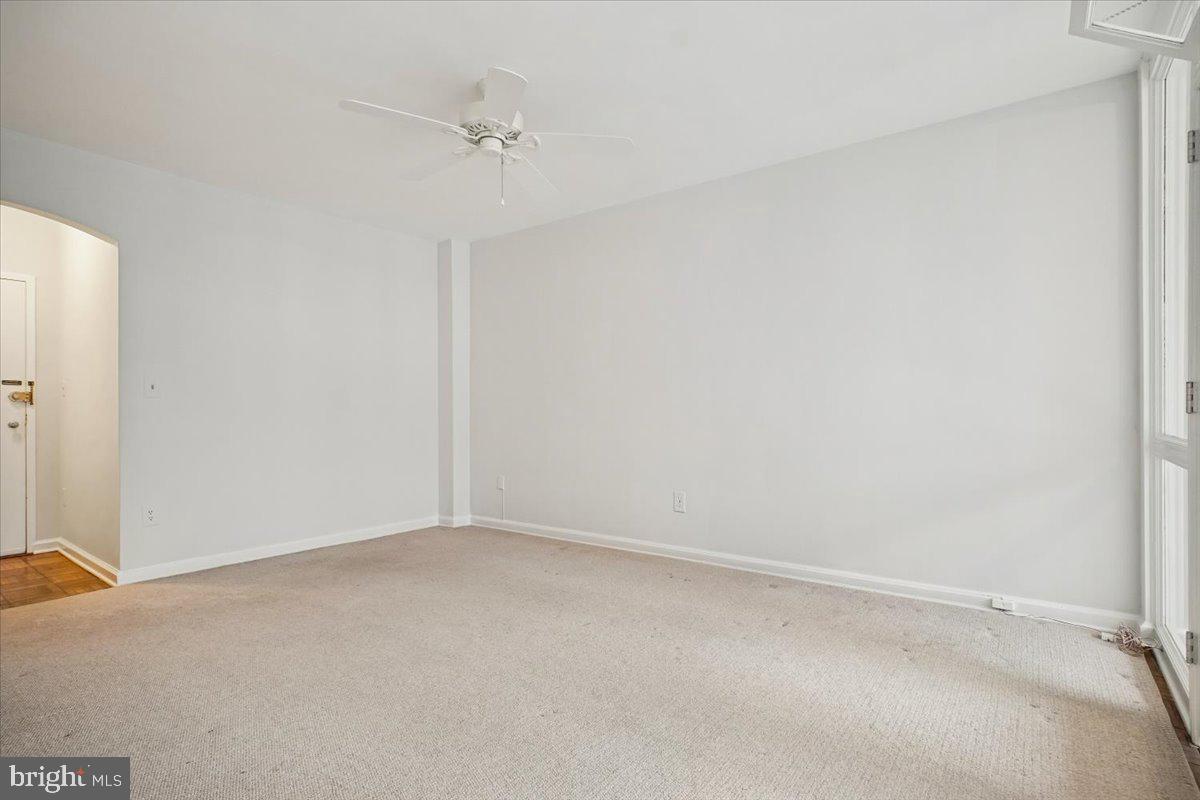 1 Scott Circle Northwest, Unit 818 Washington, DC 20036 - Photo 4 of 22