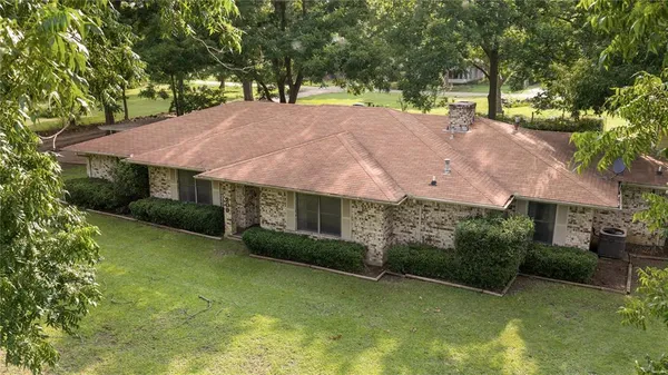 $250,000 | 209 Harrison Avenue, Roxton, TX 75477