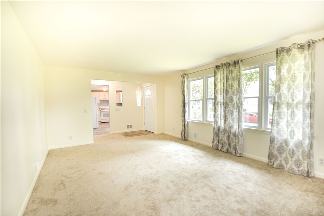 30 Dierdre Drive Irondequoit, NY 14617 - Photo 13 of 33