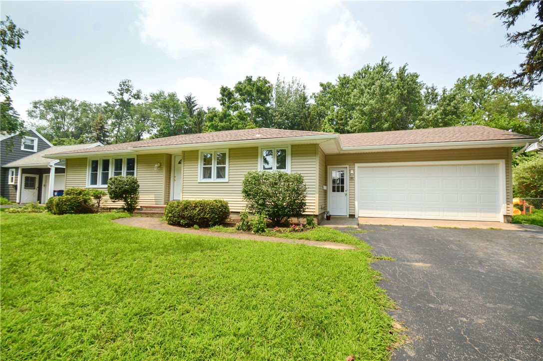 30 Dierdre Drive Irondequoit, NY 14617 - Photo 2 of 33