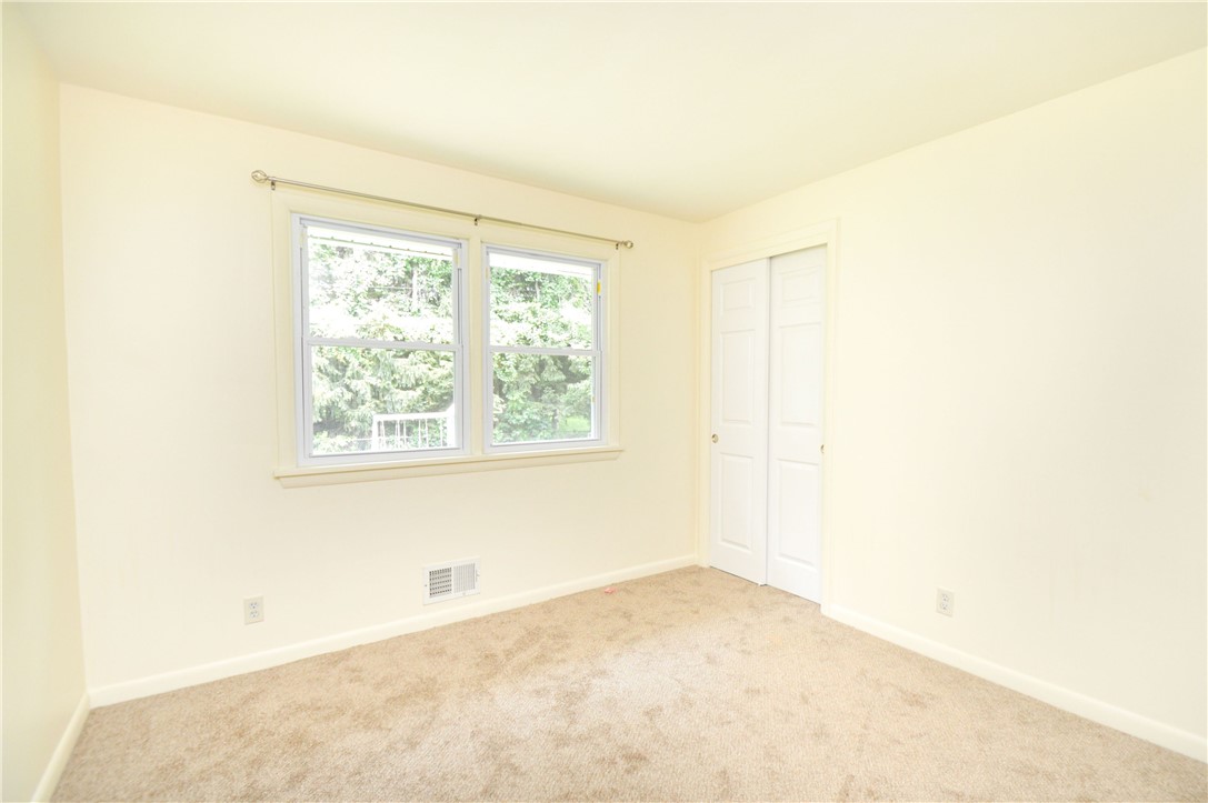 30 Dierdre Drive Irondequoit, NY 14617 - Photo 21 of 33