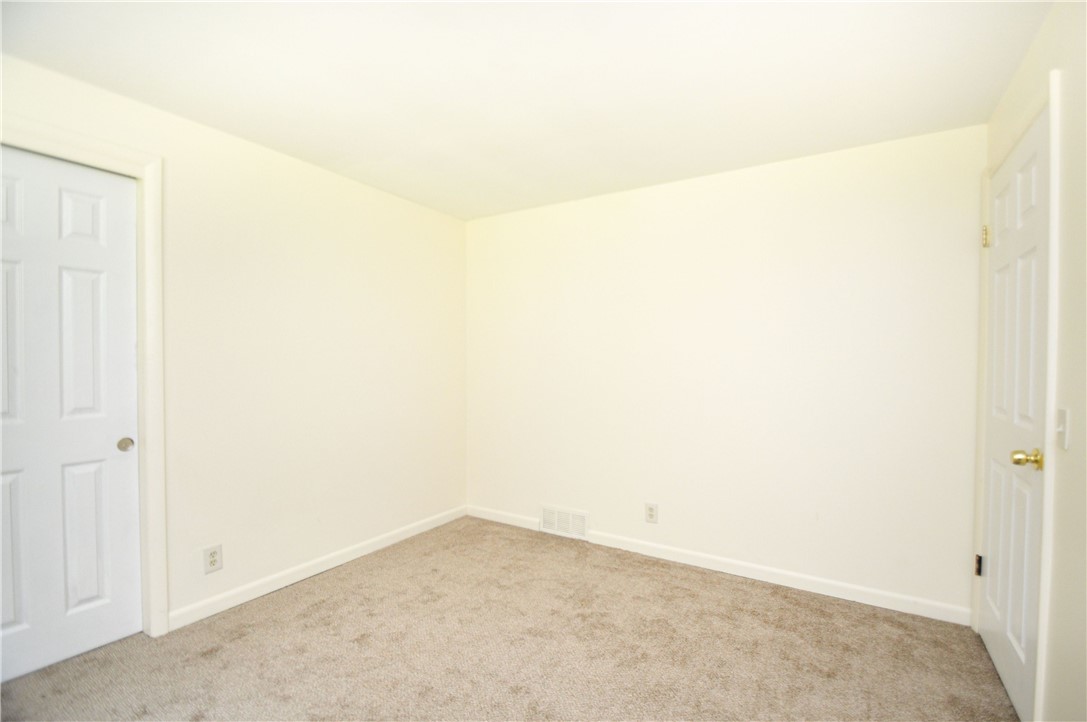 30 Dierdre Drive Irondequoit, NY 14617 - Photo 22 of 33