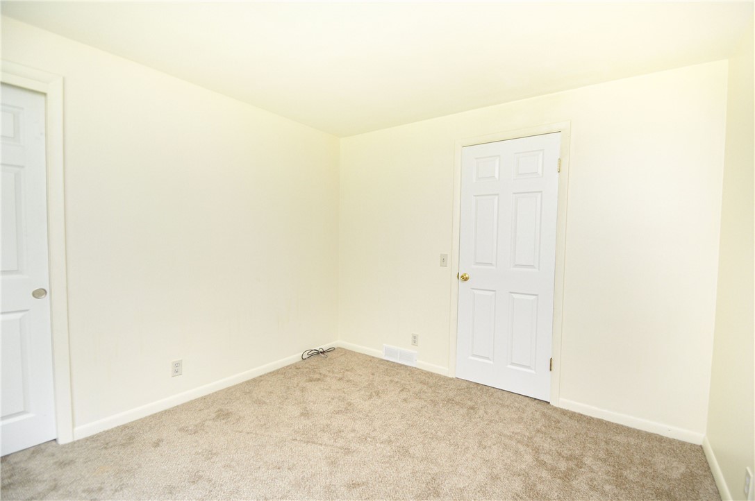 30 Dierdre Drive Irondequoit, NY 14617 - Photo 23 of 33