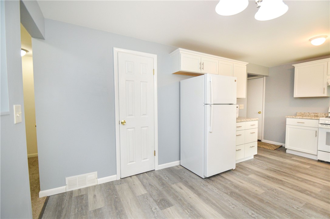 30 Dierdre Drive Irondequoit, NY 14617 - Photo 9 of 33