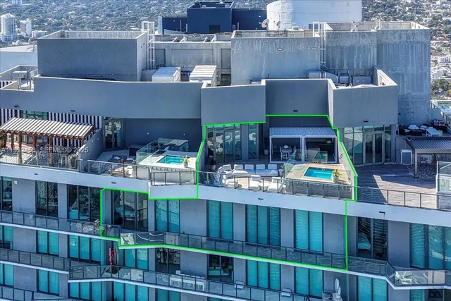 $5,500,000 | 1300 South Miami Avenue, Unit UPH2, Miami, FL 33130